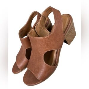 Vintage 7 Eight Brown Open-Toe 2” Block Heel Sandals, Size 8